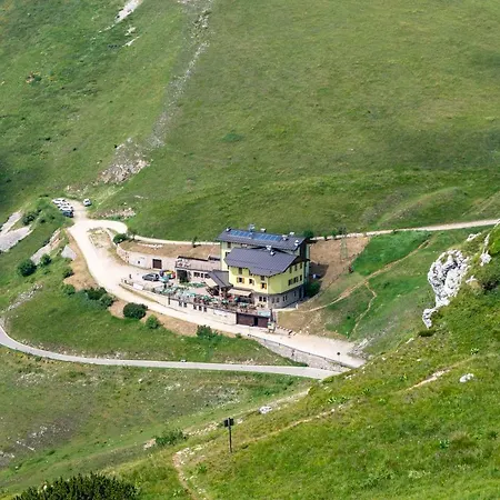 Rifugio Graziani 3*